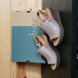 BOC wedge sandle